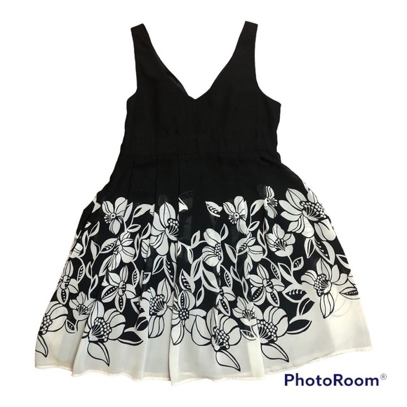 Floral Dress by Essentials by ABS - Picture 9 of 10